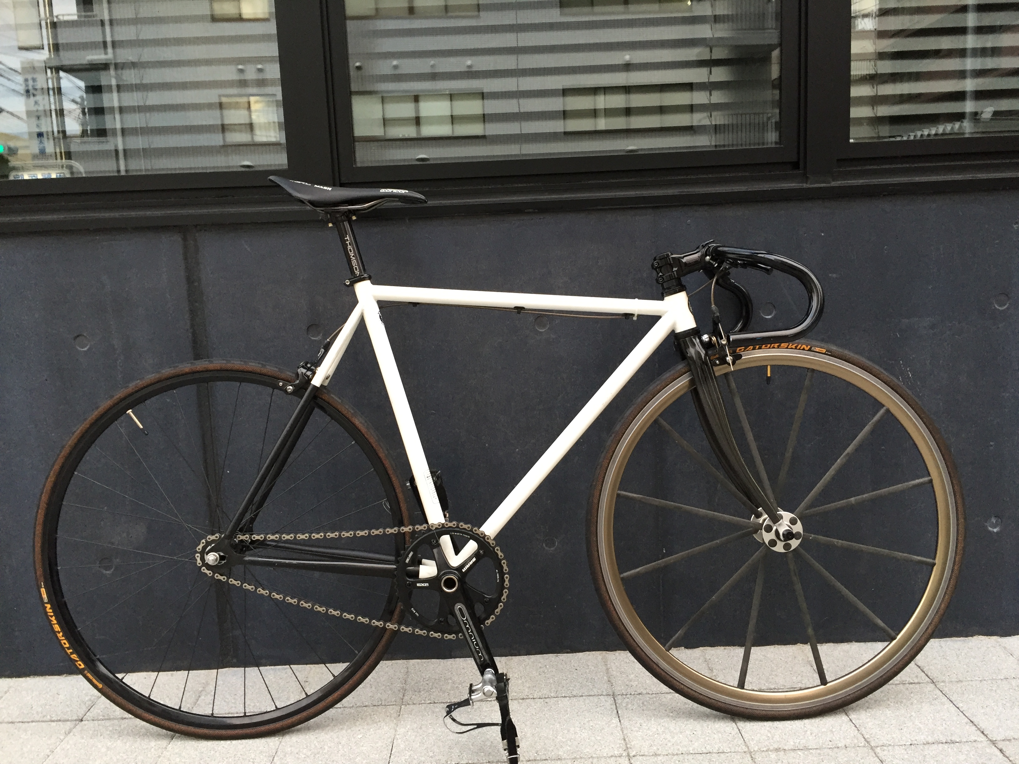 FUJI×TOMATO×LoPro2カスタムをヤフオクで発見！ - ピストバイクカスタムラボ（Fixed Gear Custom Lab）